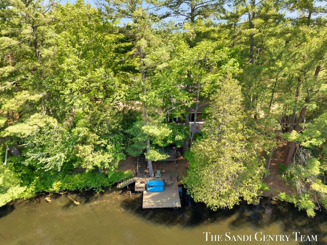 602 Fruitvale Road, Blue Lake Twp, MI 49437
