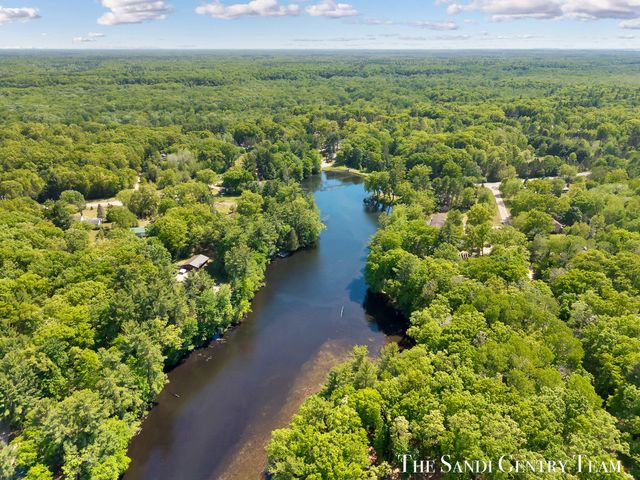 602 Fruitvale Road, Blue Lake Twp, MI 49437