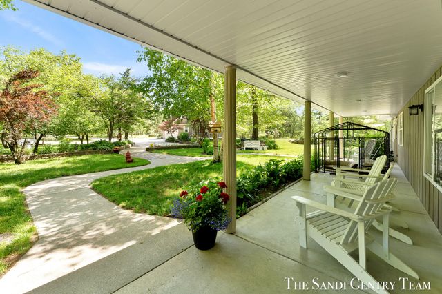 602 Fruitvale Road, Blue Lake Twp, MI 49437
