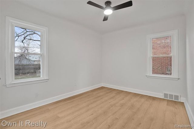 19207 Saint Marys Street, Detroit, MI 48235