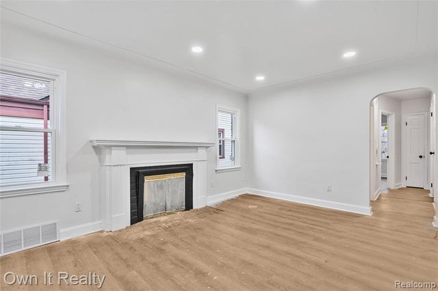 19207 Saint Marys Street, Detroit, MI 48235