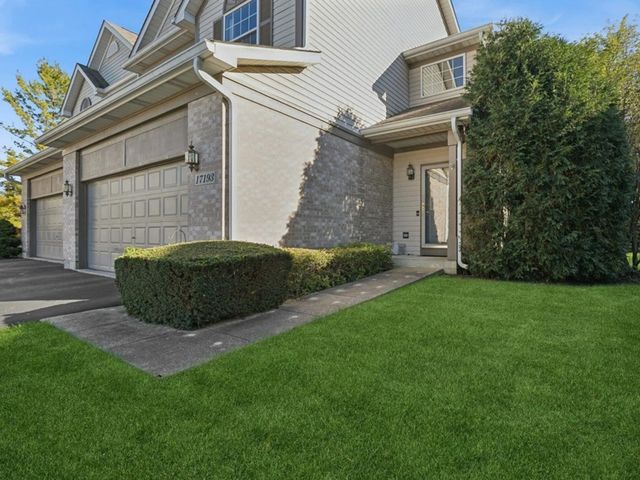 17193 W Cunningham Court, Libertyville, IL 60048
