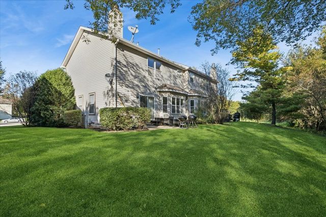 17193 W Cunningham Court, Libertyville, IL 60048