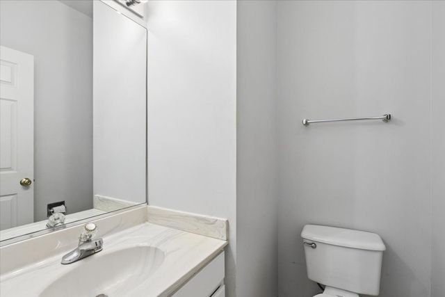 17193 W Cunningham Court, Libertyville, IL 60048