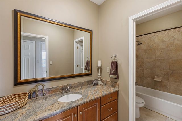 4807 NOB HILL DR, Bartlett, TN 38002