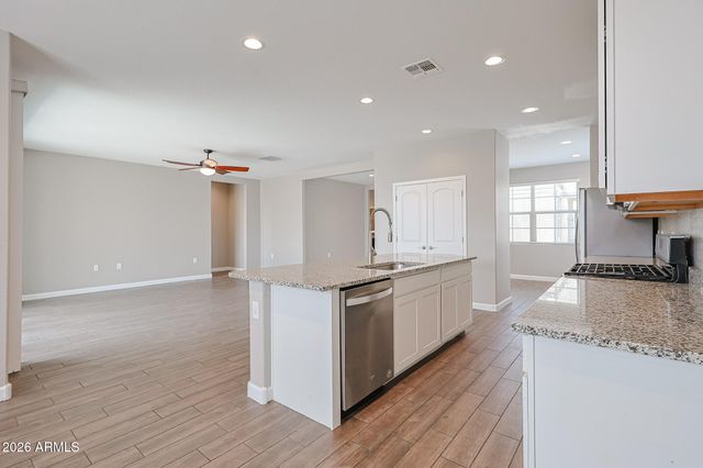 29473 W WHITTON Avenue, Buckeye, AZ 85396