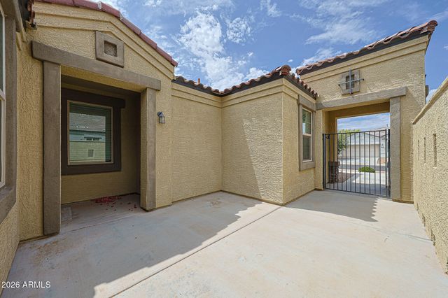 29473 W WHITTON Avenue, Buckeye, AZ 85396