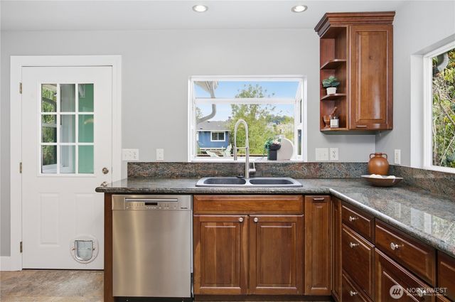 7623 46th Avenue S, Seattle, WA 98118