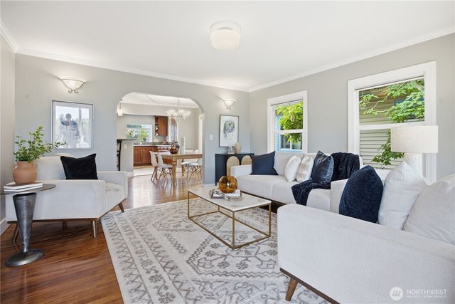 7623 46th Avenue S, Seattle, WA 98118