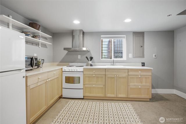 7623 46th Avenue S, Seattle, WA 98118