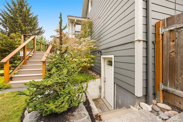7623 46th Avenue S, Seattle, WA 98118