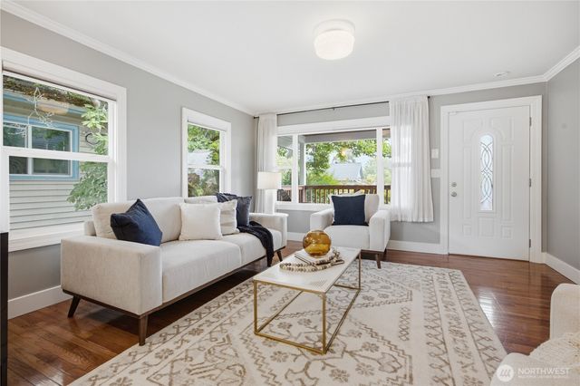 7623 46th Avenue S, Seattle, WA 98118