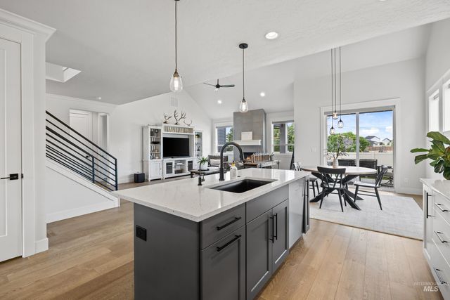 2155 N Burnam Pl., Star, ID 83669