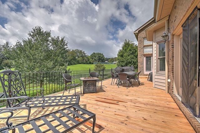 107 Strawberry Field Drive, Johnson City, TN 37604