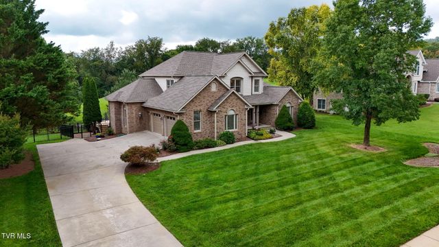 107 Strawberry Field Drive, Johnson City, TN 37604
