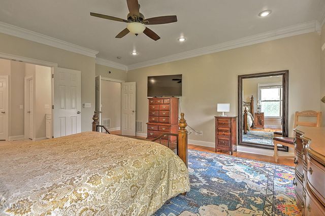 107 Strawberry Field Drive, Johnson City, TN 37604