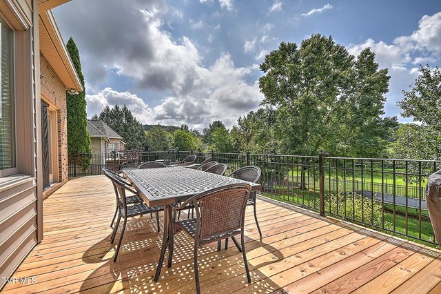 107 Strawberry Field Drive, Johnson City, TN 37604