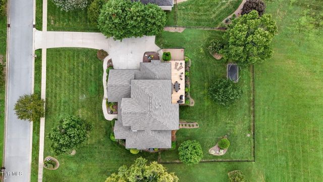 107 Strawberry Field Drive, Johnson City, TN 37604