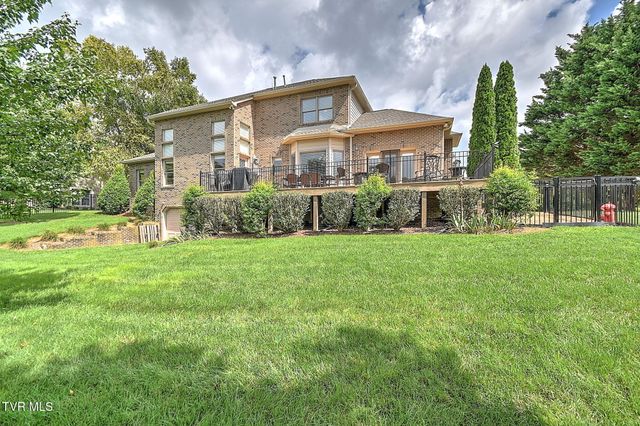 107 Strawberry Field Drive, Johnson City, TN 37604
