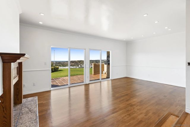 4460 Caminito Fuente, San Diego, CA 92116