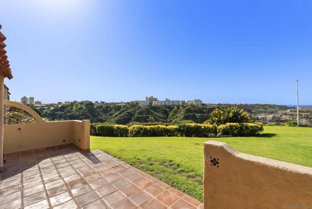 4460 Caminito Fuente, San Diego, CA 92116