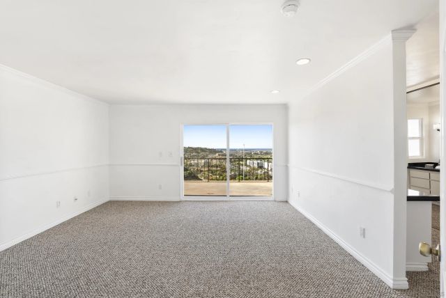4460 Caminito Fuente, San Diego, CA 92116
