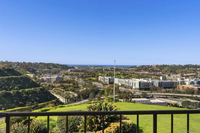 4460 Caminito Fuente, San Diego, CA 92116