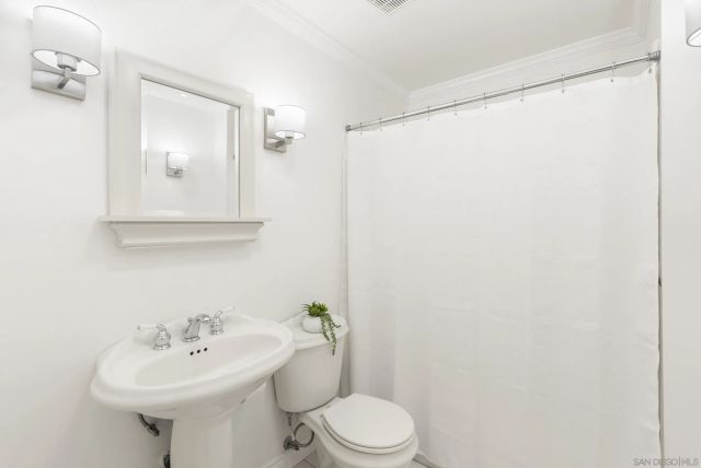 4460 Caminito Fuente, San Diego, CA 92116