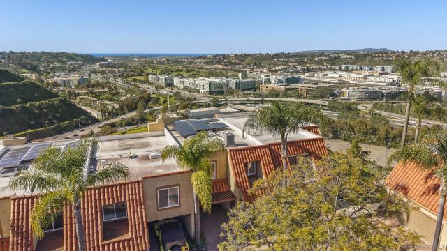 4460 Caminito Fuente, San Diego, CA 92116
