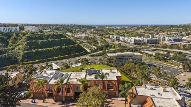 4460 Caminito Fuente, San Diego, CA 92116