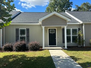 203 Washington Place Drive, Perry, GA 31069