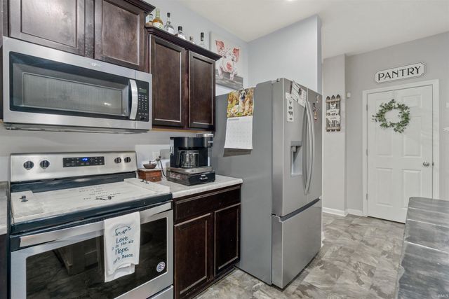 3820 Shadowbrook Drive, Marion, IN 46953