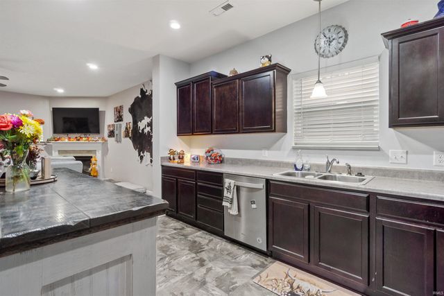 3820 Shadowbrook Drive, Marion, IN 46953