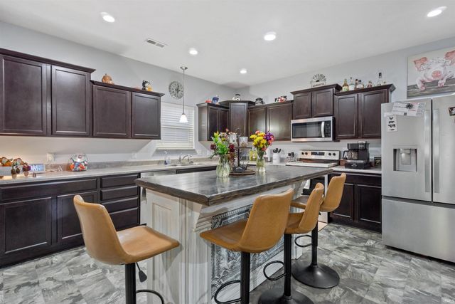 3820 Shadowbrook Drive, Marion, IN 46953