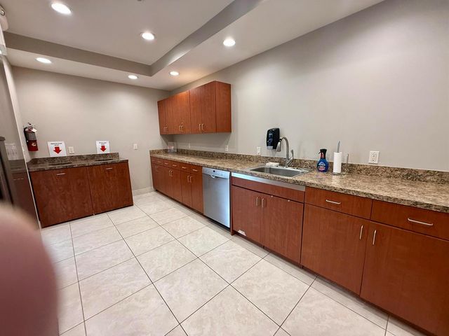 3300 NE 36th Street 507, Fort Lauderdale, FL 33308