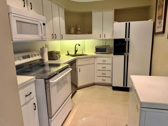 3300 NE 36th Street 507, Fort Lauderdale, FL 33308