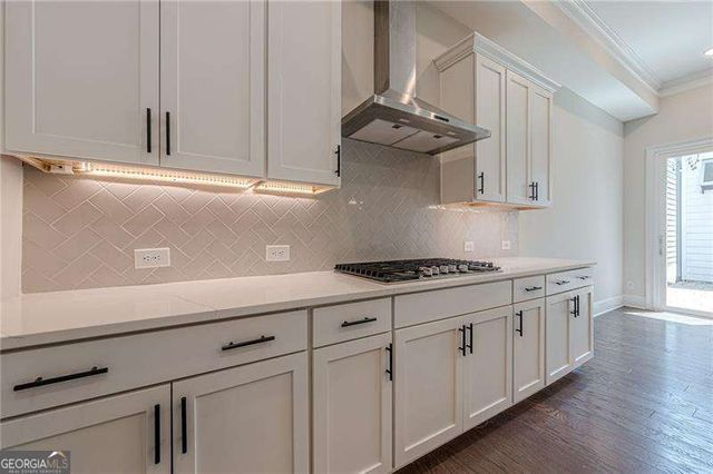 121 Village Green Avenue, Woodstock, GA 30189