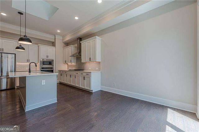 121 Village Green Avenue, Woodstock, GA 30189