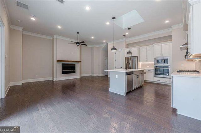 121 Village Green Avenue, Woodstock, GA 30189