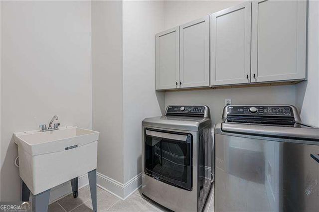 121 Village Green Avenue, Woodstock, GA 30189