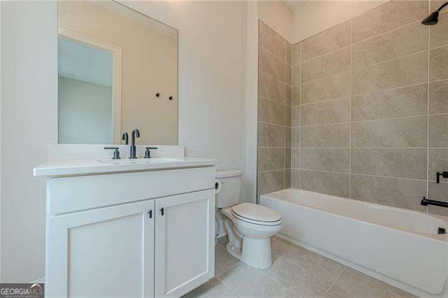121 Village Green Avenue, Woodstock, GA 30189