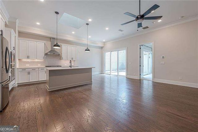 121 Village Green Avenue, Woodstock, GA 30189