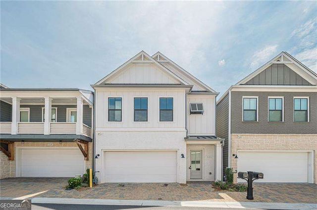 121 Village Green Avenue, Woodstock, GA 30189