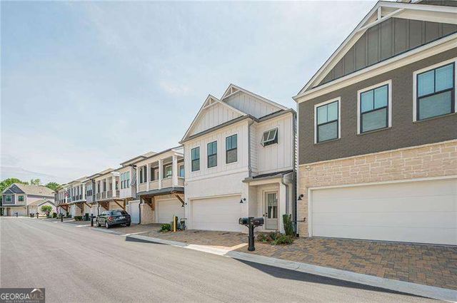 121 Village Green Avenue, Woodstock, GA 30189