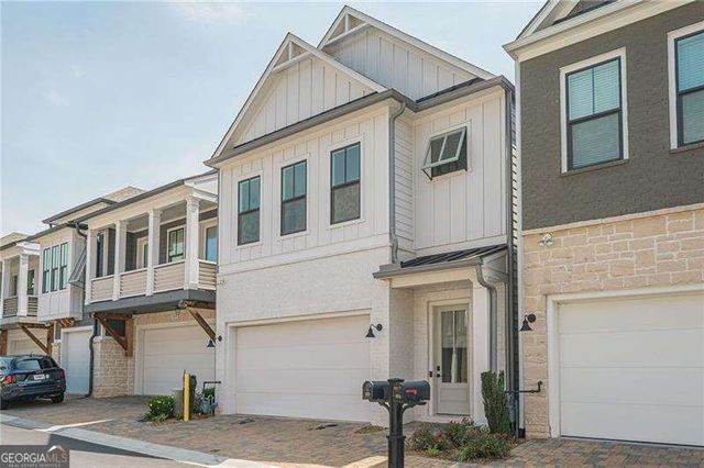 121 Village Green Avenue, Woodstock, GA 30189