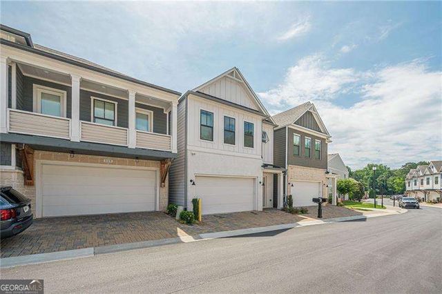 121 Village Green Avenue, Woodstock, GA 30189
