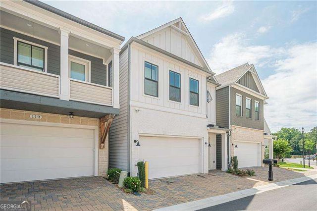 121 Village Green Avenue, Woodstock, GA 30189