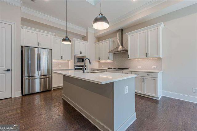 121 Village Green Avenue, Woodstock, GA 30189