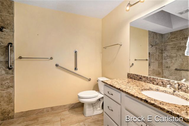 1231 Creekview Drive, Muskegon, MI 49441