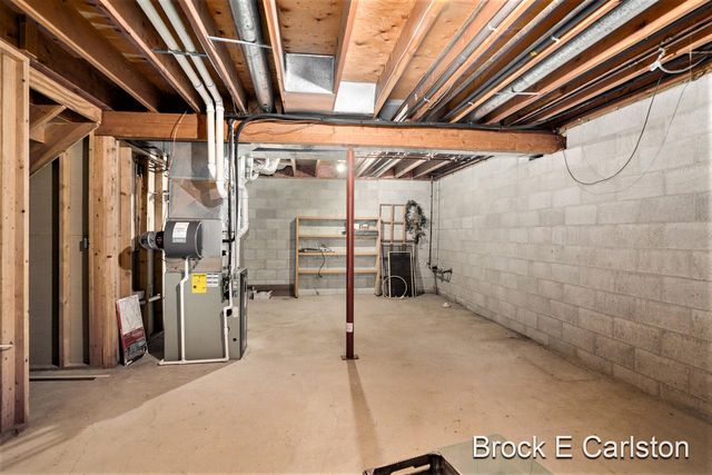 1231 Creekview Drive, Muskegon, MI 49441